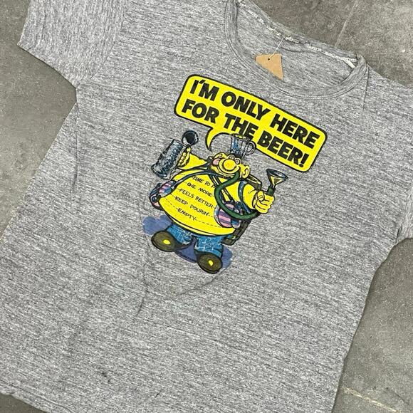 Vintage 1973 Roach Im Only Here For The Beer T-Shirt Medium - Picture 2 of 7